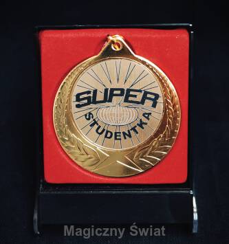 Medal- Super Studentka